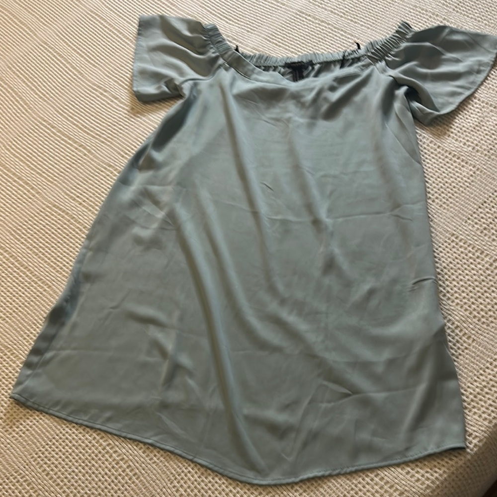 Elegant Off-Shoulder Green Top